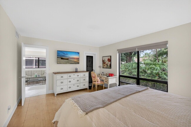 Building Photo - 611 Brackenwood Cove