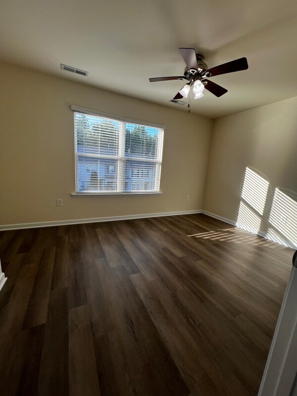 Building Photo - 8526 Quarton Dr