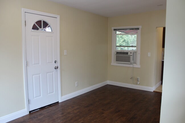 Building Photo - 1507 Wesley Ave