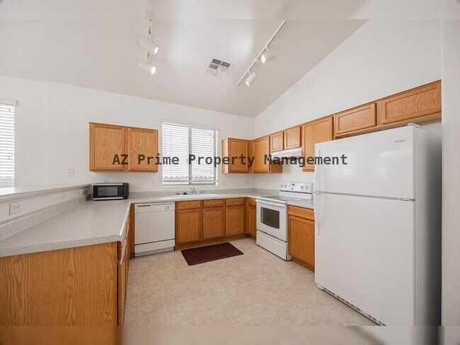 Building Photo - 6918 S 37th Glen