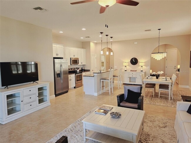 Building Photo - 10468 Crooked Crk Dr