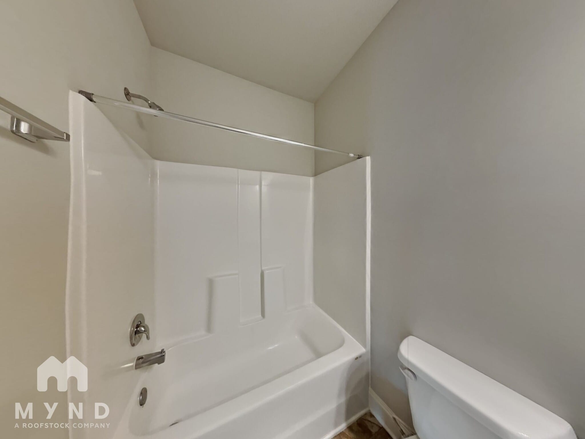 Building Photo - 3413 Sumersbe court