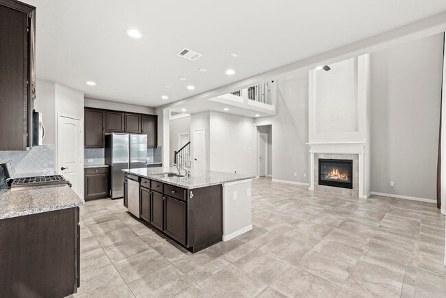 Building Photo - 3506 Lake Bella Megan Dr