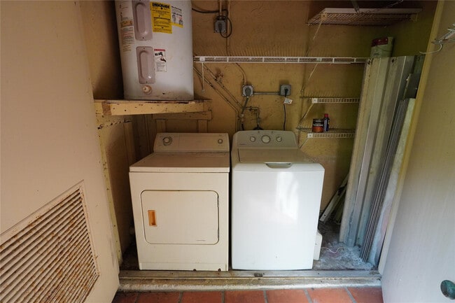 Building Photo - 11521 NW 10th St