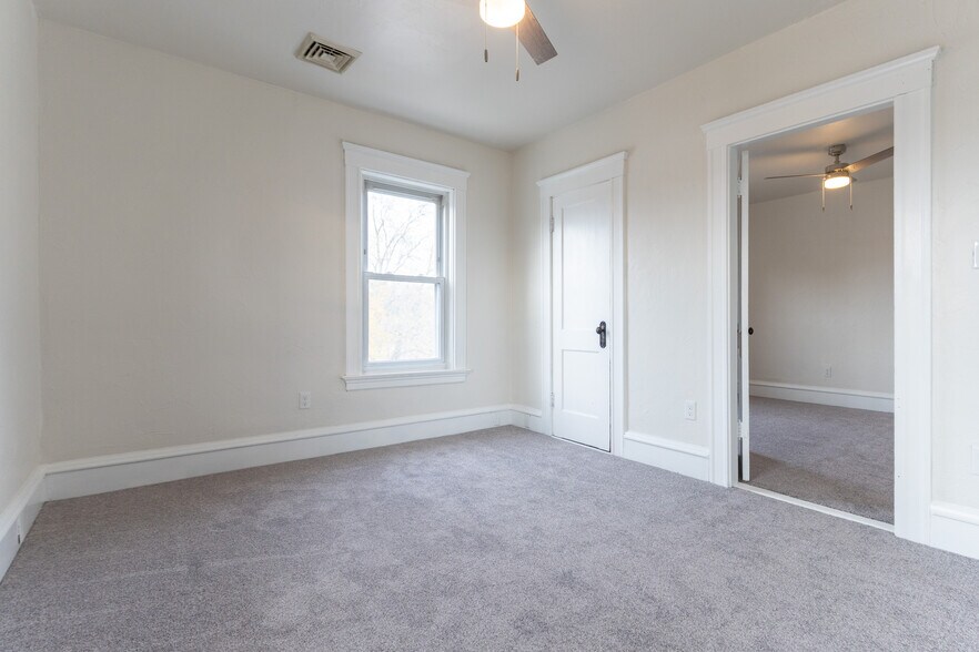 Main Bedroom - 643 Rathbun St