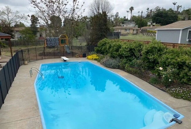 Building Photo - Character Filled Craftsman with a Pool!