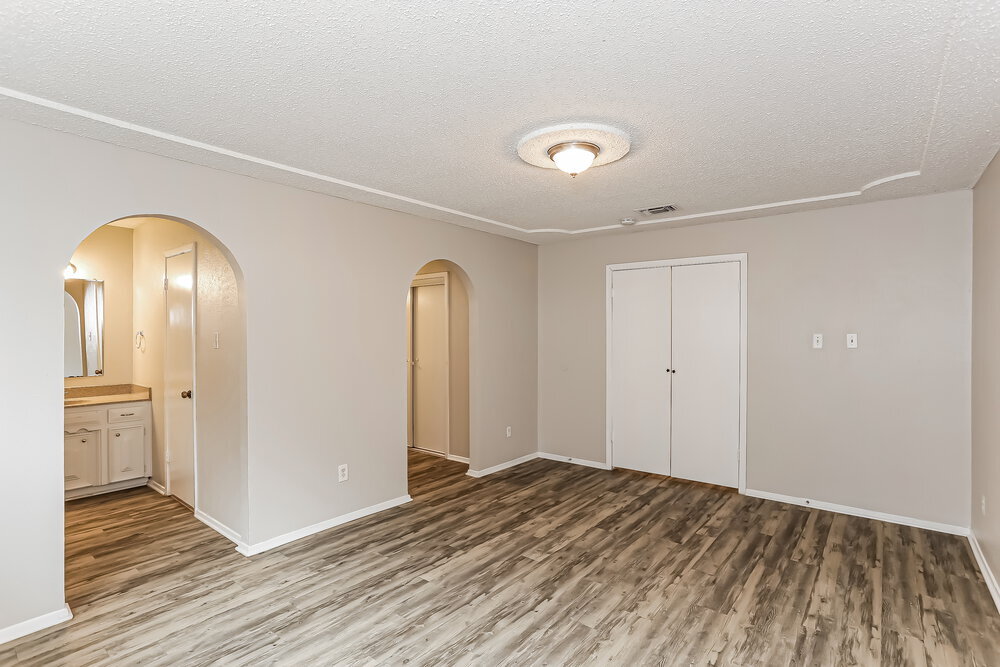 Building Photo - 2859 Hitson Ln