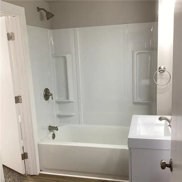 Building Photo - 3558 Cummings Rd