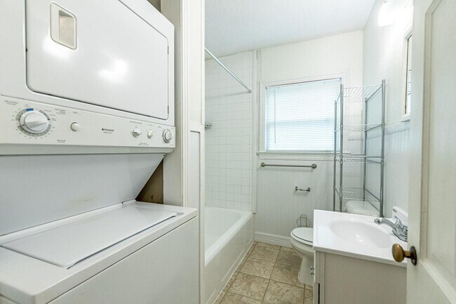 Building Photo - 2120 28th St