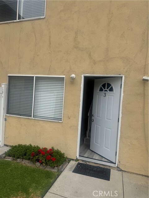 Primary Photo - 4302 Howard Ave