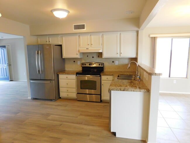 Building Photo - 14126 W Pennystone Dr