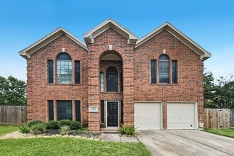 Building Photo - 10917 Spruce Dr S