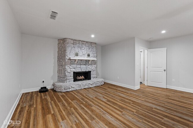 Building Photo - 4006 Craft St