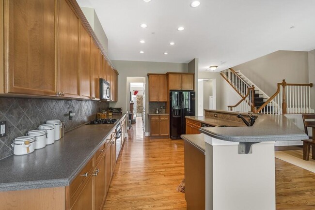 Building Photo - 1283 Creekside Pl SE