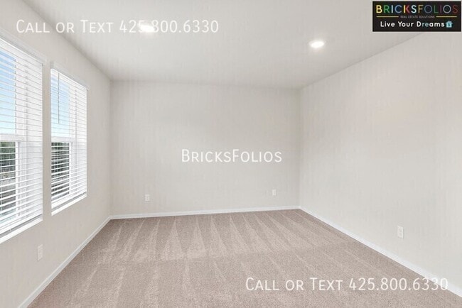 Building Photo - 1265 SW Pendleton Way