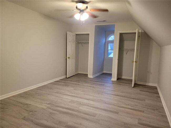 Building Photo - 7450 Waters Edge Dr