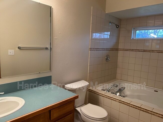 Building Photo - 2254 N Zircon Ave