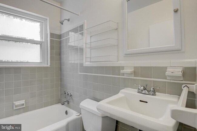 Building Photo - 5107 Bradley Blvd