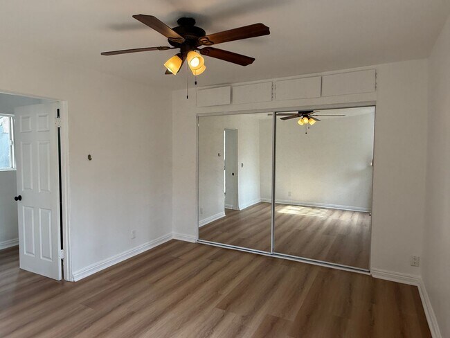 Building Photo - 241 N Ave 49