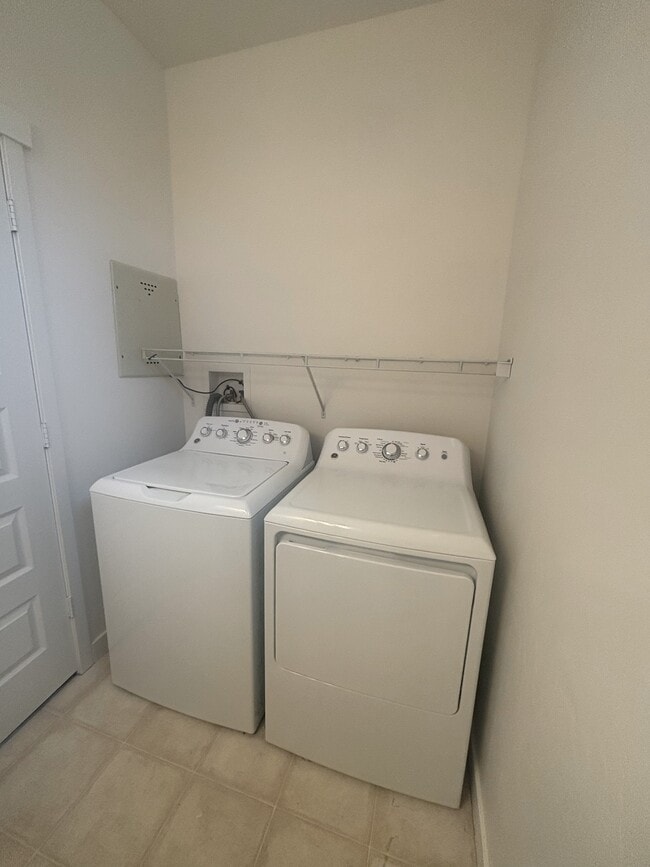 Building Photo - 4602 S Jordan Pkwy