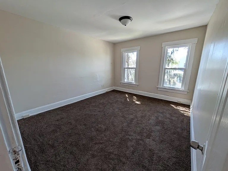 Building Photo - 60 N Harris Ave