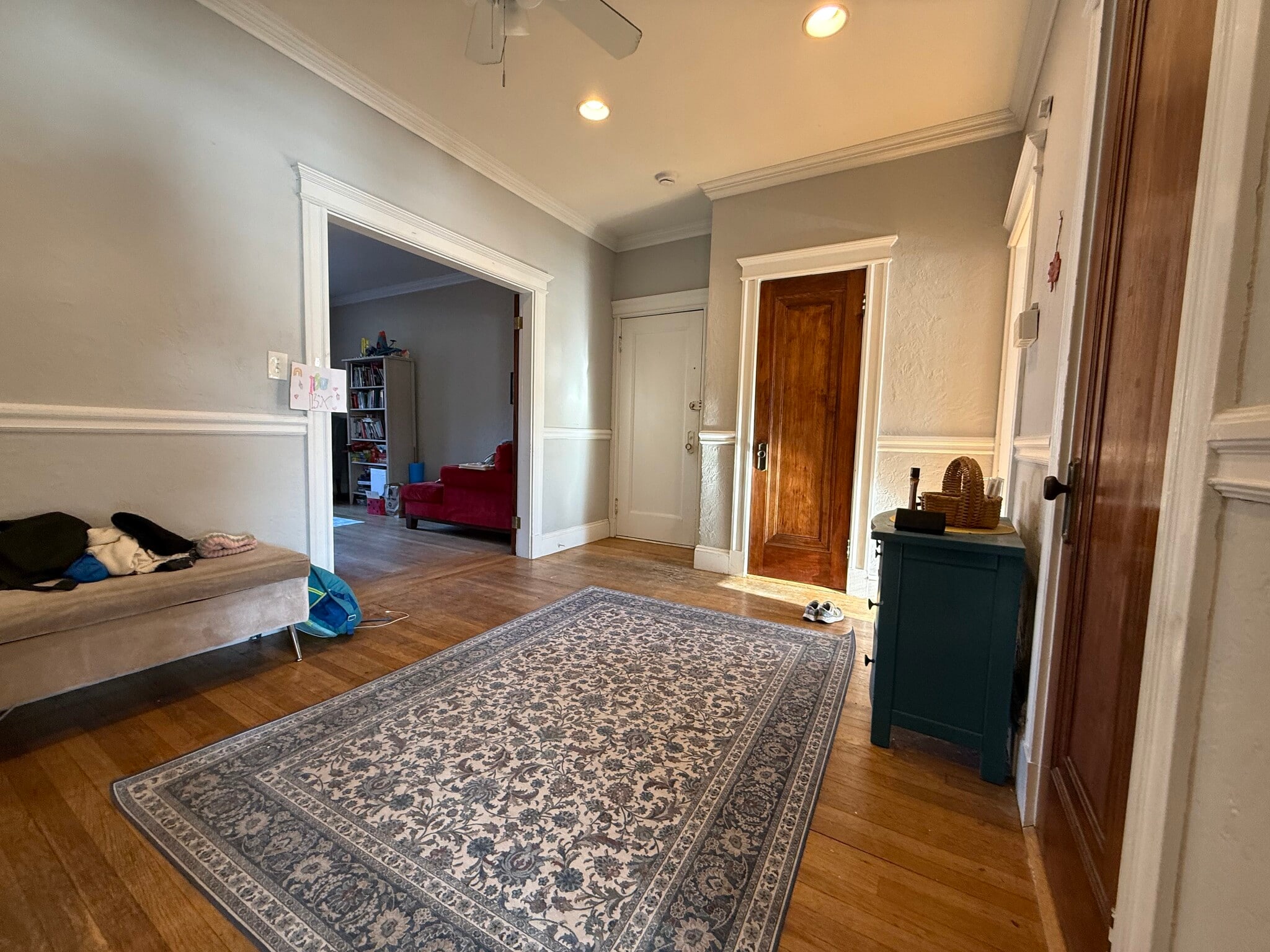 Building Photo - 10-12 Greenway Ct