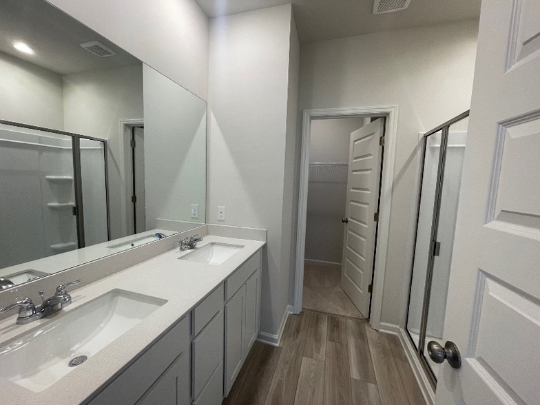 Building Photo - 1715 Manuka Ln