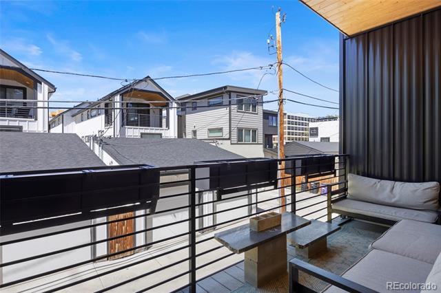 Building Photo - 3566 W 16th Ave