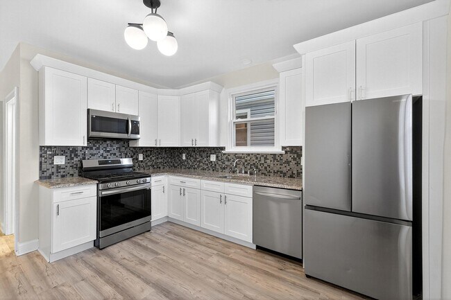 Building Photo - 784 Avenue C
