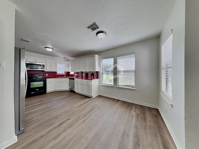 Building Photo - 14815 Cygnus Ct