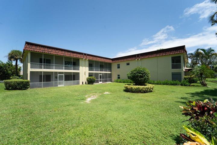 Building Photo - 717 S US Hwy 1