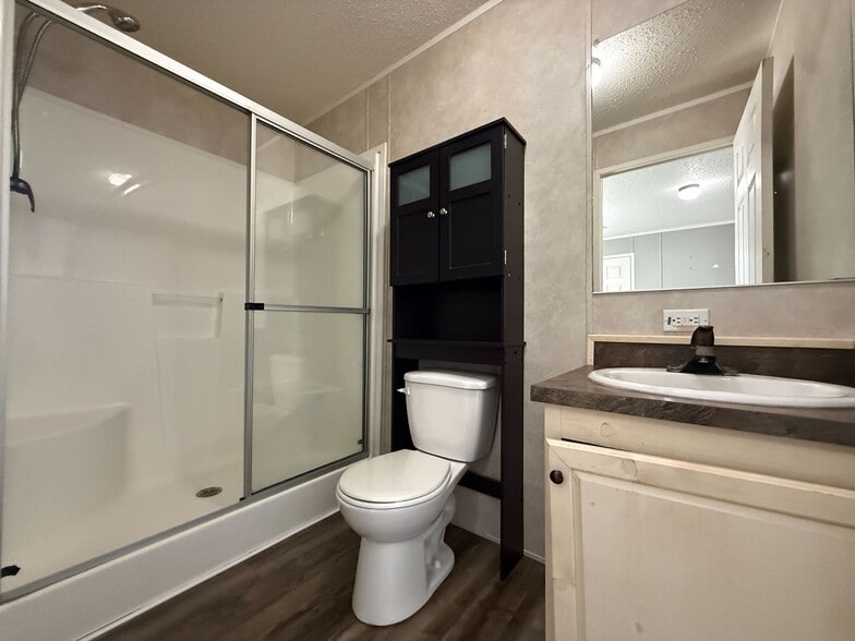 Building Photo - 11924 Springbrook Ct