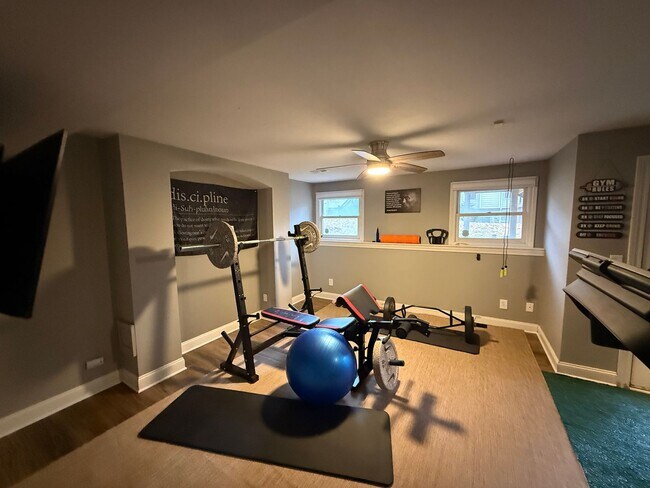 Building Photo - Partially Furnished Townhome 3-Bed, 3.5-Bath in Overland Park – Stunning with Modern Updates & Co...