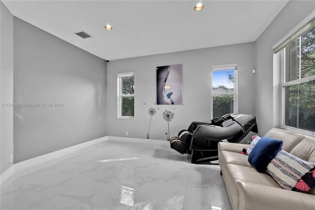 Building Photo - 15841 SW 61st St