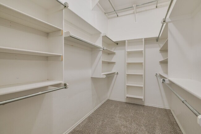 Building Photo - 4304 NW 164th Terrace