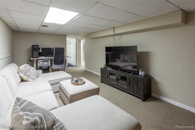 Building Photo - 1997 Henrietta St