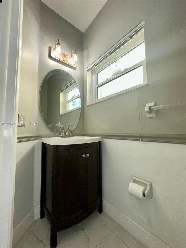 Building Photo - 1113 NW 97th Dr