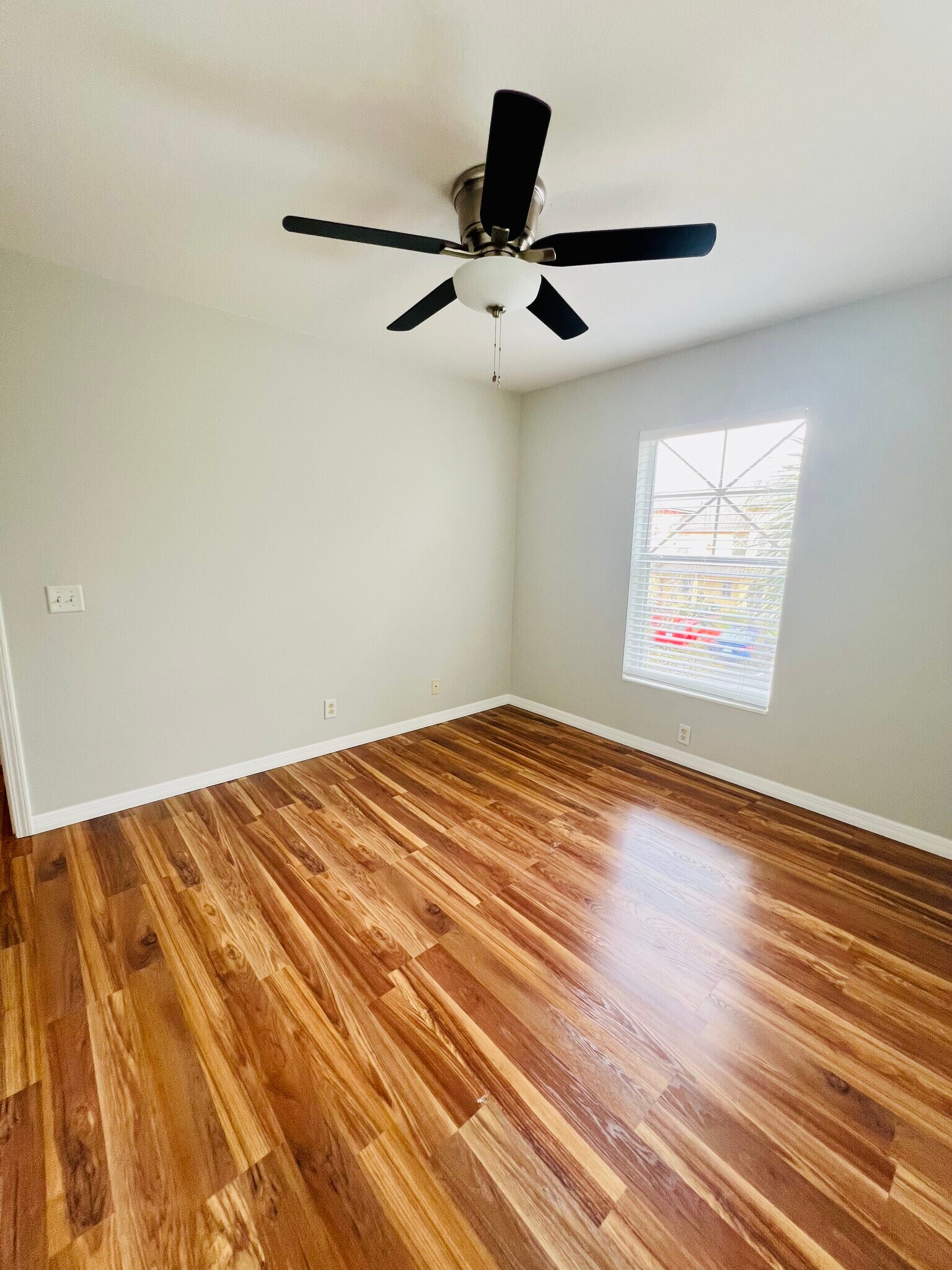 Building Photo - 3857 Island Way