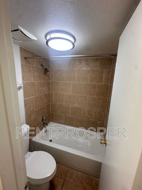 Building Photo - 4221 S Semoran Blvd