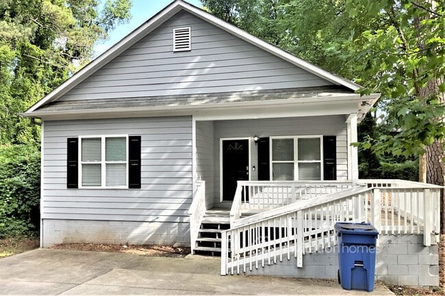 Primary Photo - 3986 Bakers Ferry Rd SW