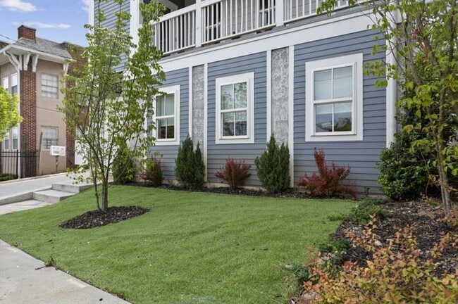 Building Photo - 663 Boulevard NE