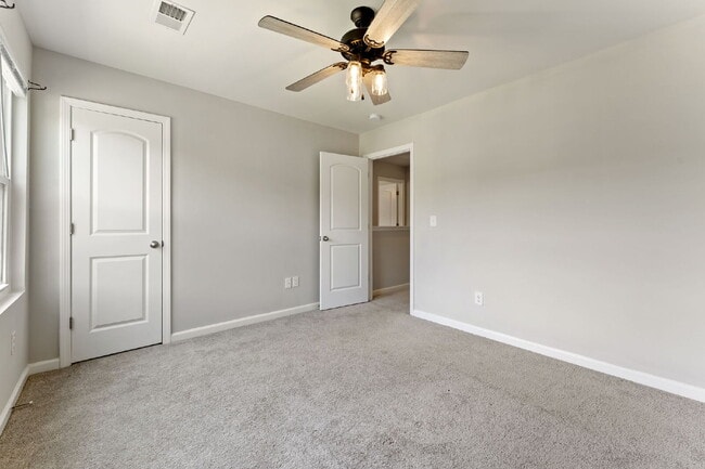Building Photo - Charming 3-Bedroom Home in Millstone Subdi...