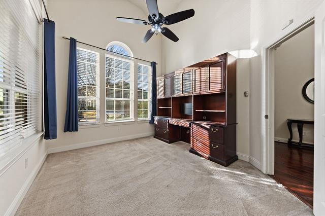 Building Photo - 15520 Mayflower Trail