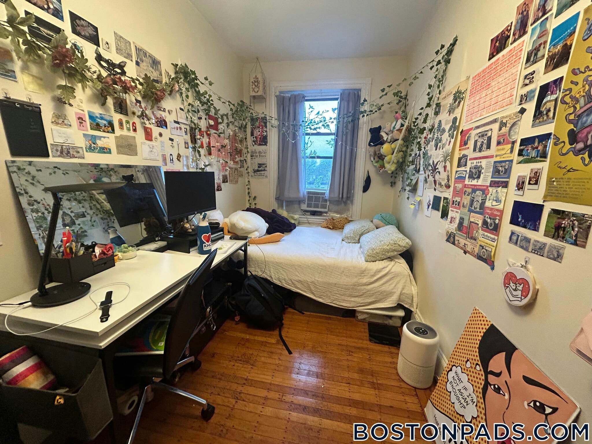 Building Photo - 918 Beacon St