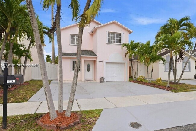 Building Photo - 13741 SW 160th Terrace