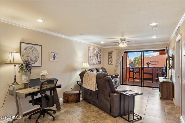 Building Photo - 4303 E Cactus Rd