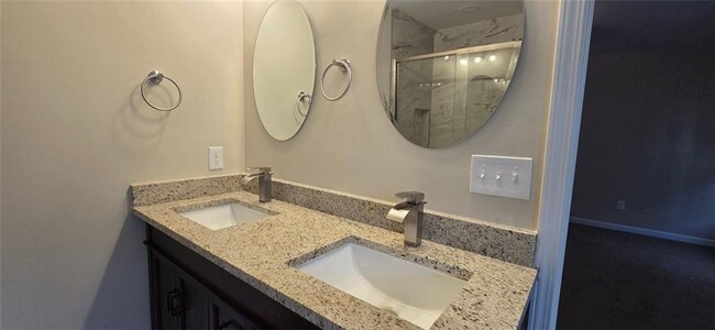 Building Photo - 5189 Forest Dr SE