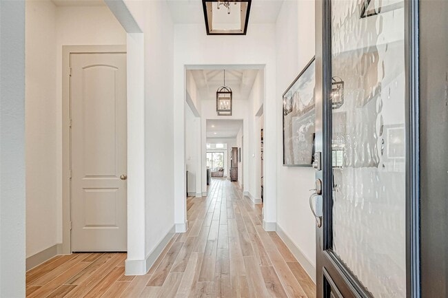 Building Photo - 24918 Flint Lake Dr