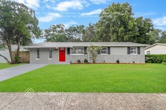 Building Photo - 210 Paka Ct