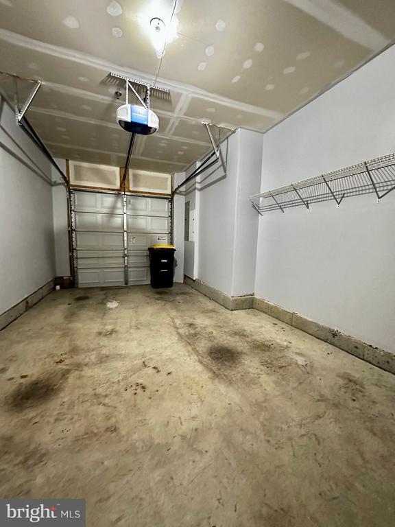 Building Photo - 908 Hall Station Dr